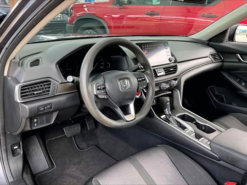 Used 2019 Honda Accord EX image 17