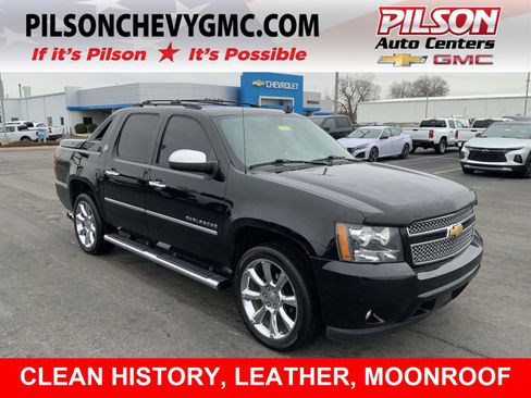 Used 2013 Chevrolet Avalanche LTZ image 1