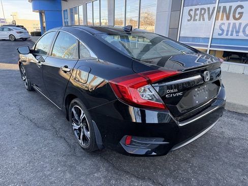 Used 2016 Honda Civic Touring image 8