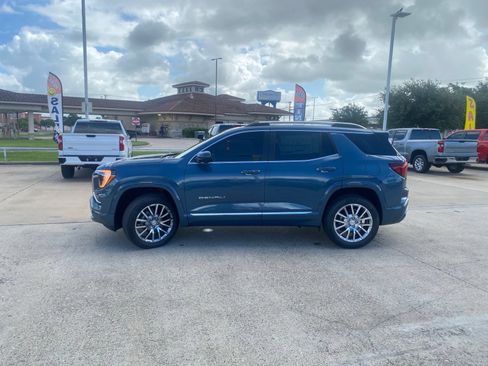 New 2026 GMC Terrain Denali AWD/4WD image 4