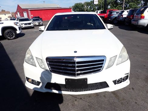 Used 2010 Mercedes-Benz E 350 4MATIC Sedan image 2