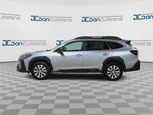Used 2024 Subaru Outback Premium AWD/4WD image 5