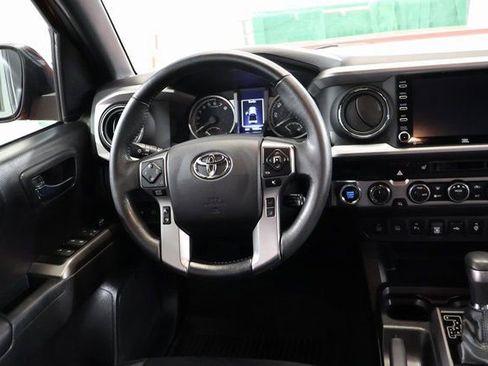Used 2023 Toyota Tacoma Limited image 15