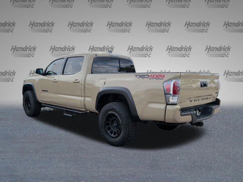 Used 2020 Toyota Tacoma TRD Off-Road w/ Technology Package AWD/4WD image 9