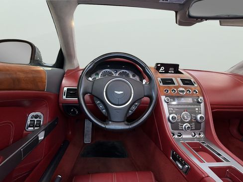 Used 2014 Aston Martin DB9 Volante RWD image 16