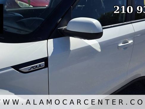 Used 2018 Kia Soul + FWD image 9