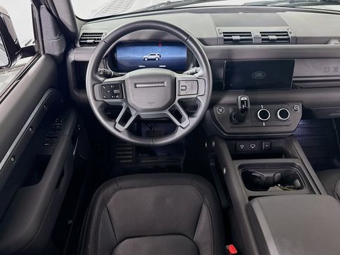 Used 2024 Land Rover Defender 110 X-Dynamic SE AWD/4WD image 18