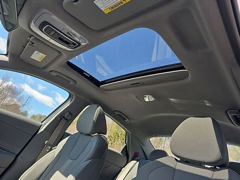 New 2026 Hyundai Elantra SEL Sport image 42