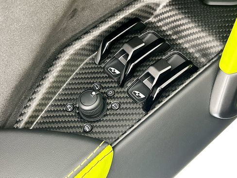 Used 2025 Lamborghini Revuelto AWD/4WD image 20