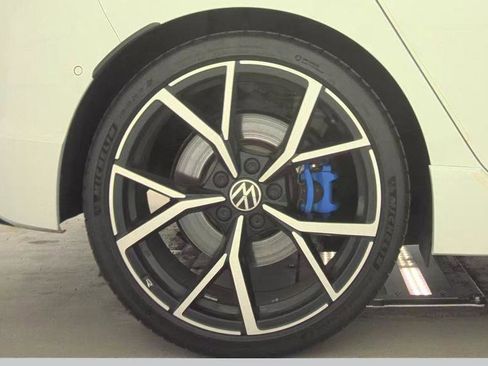 Used 2023 Volkswagen Golf R AWD/4WD image 15