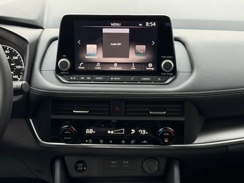 Used 2026 Nissan Rogue SV FWD image 14