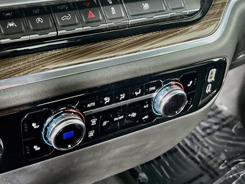 Certified 2023 GMC Sierra 1500 Elevation AWD/4WD image 14