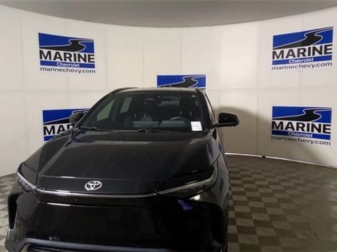 Used 2023 Toyota bZ4X Limited w/ Weather Package image 5