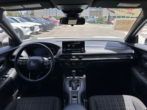Used 2024 Honda HR-V Sport image 12
