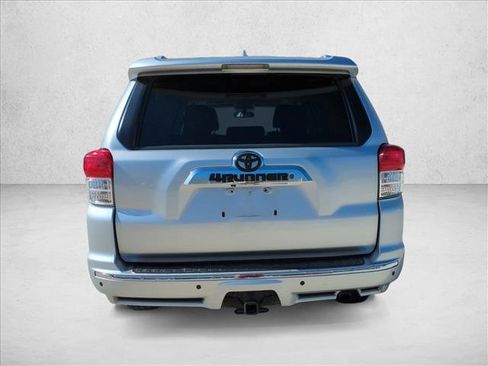 Used 2012 Toyota 4Runner SR5 w/ Convenience Pkg AWD/4WD image 5