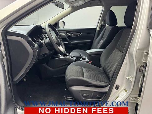 Used 2018 Nissan Rogue SV w/ Premium Package AWD/4WD image 12