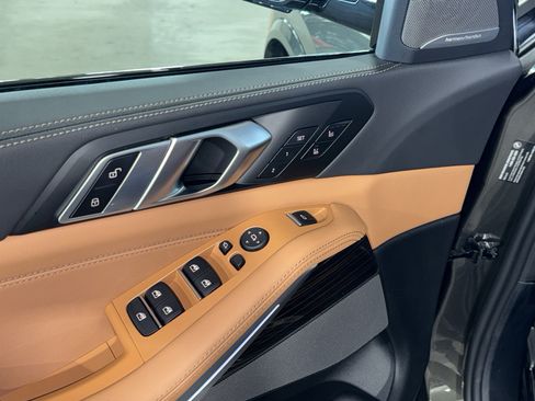 Certified 2025 BMW X5 xDrive40i w/ M Sport Package image 18