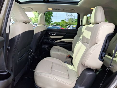 Used 2024 Subaru Ascent Limited w/ Technology Package AWD/4WD image 11