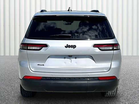 Used 2023 Jeep Grand Cherokee L Laredo AWD/4WD image 4