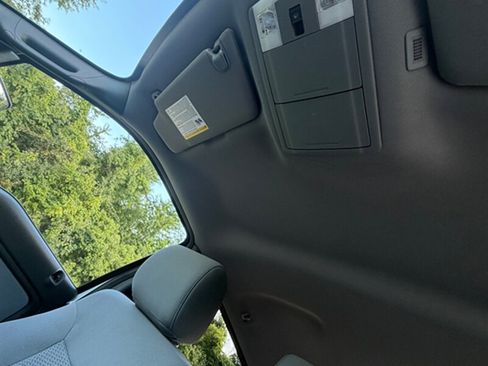 Used 2014 Ford F150 XLT w/ Equipment Group 302A Luxury AWD/4WD image 18