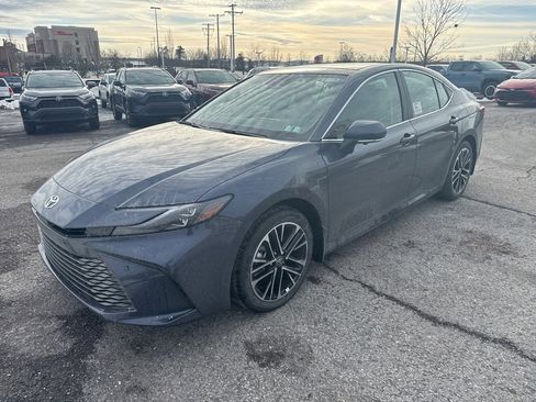 New 2026 Toyota Camry XLE image 25