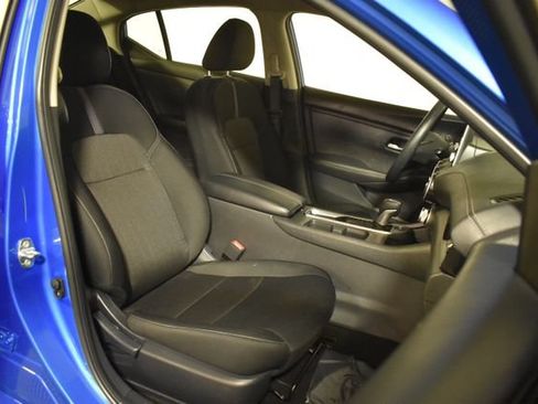 Certified 2025 Nissan Sentra SV FWD image 32