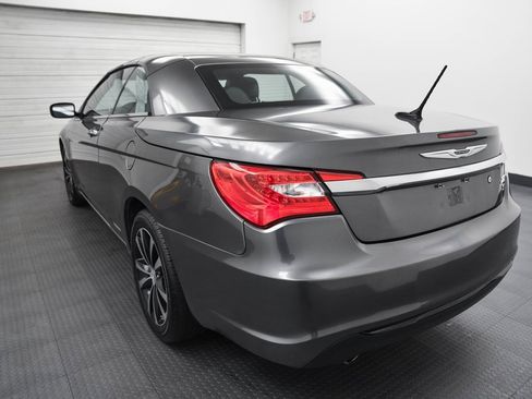 Used 2012 Chrysler 200 S image 5