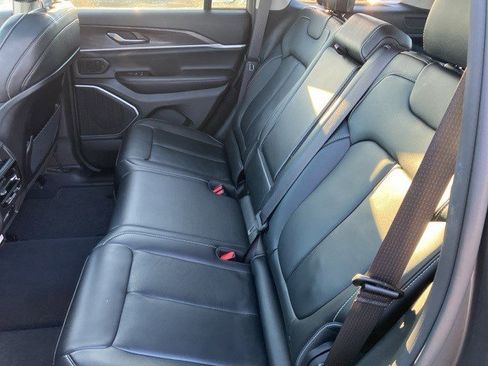 Used 2022 Jeep Grand Cherokee Limited 4xe image 24