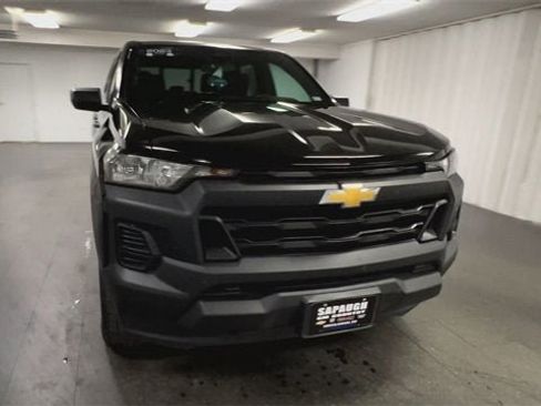 Used 2023 Chevrolet Colorado W/T w/ WT Convenience Package II image 3