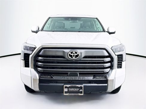 Used 2023 Toyota Tundra Limited image 2