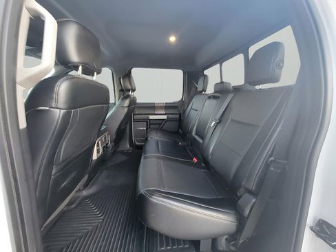 Used 2018 Ford F250 Lariat w/ Chrome Package image 27