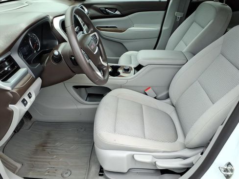 Used 2022 GMC Acadia SLE FWD image 12