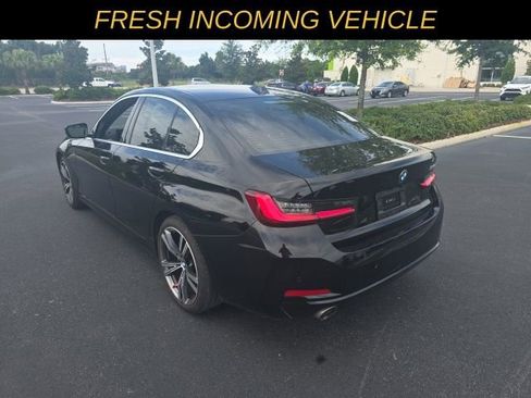 Used 2024 BMW 330i Sedan w/ Convenience Package RWD image 3