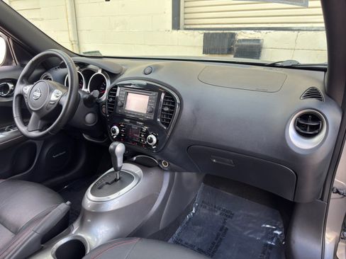 Used 2014 Nissan Juke SL AWD/4WD image 14
