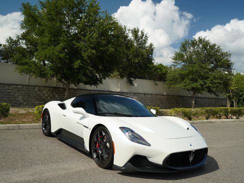 Used 2022 Maserati MC20 Coupe RWD image 2