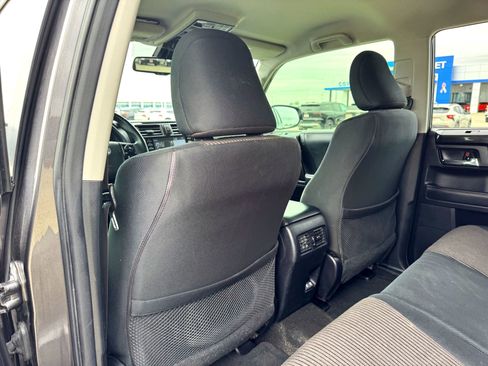 Used 2020 Toyota 4Runner TRD Off-Road image 18