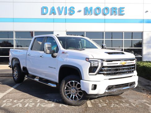 New 2026 Chevrolet Silverado 2500 LT w/ Z71 Chrome Sport Edition image 2