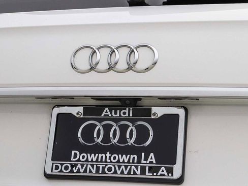 Used 2022 Audi Q5 2.0T Premium image 11