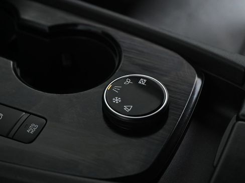 Certified 2023 Nissan Rogue SV image 21