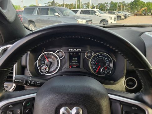 Used 2021 RAM 1500 Big Horn RWD image 21