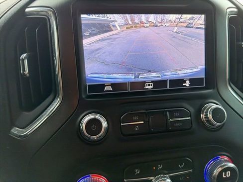 Used 2022 GMC Sierra 1500 AT4 w/ AT4 Premium Package image 16