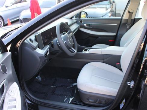 Used 2025 Hyundai Sonata SEL image 9