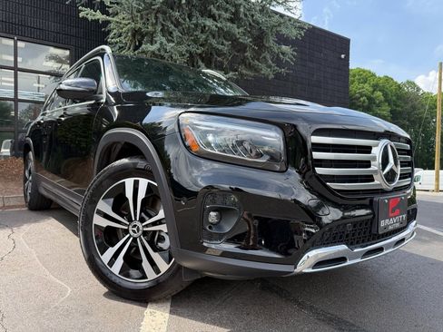 Used 2024 Mercedes-Benz GLB 250 4MATIC image 8
