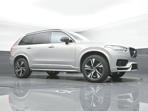 Used 2023 Volvo XC90 T8 Plus image 38