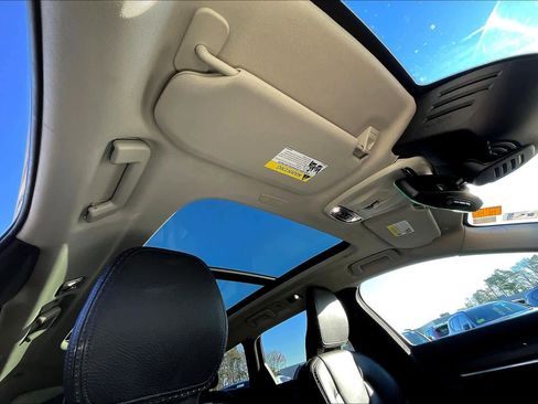 Used 2019 Volvo V90 T5 Cross Country w/ Protection Package Premier image 14