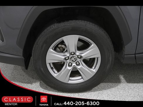 Certified 2025 Toyota RAV4 XLE FWD image 22