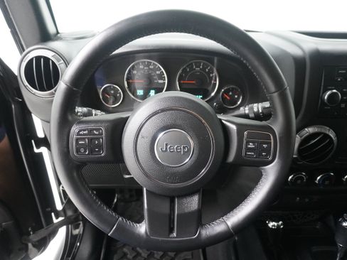 Used 2018 Jeep Wrangler Unlimited Sport S image 17