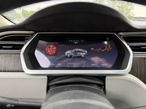 Used 2013 Tesla Model S RWD image 10