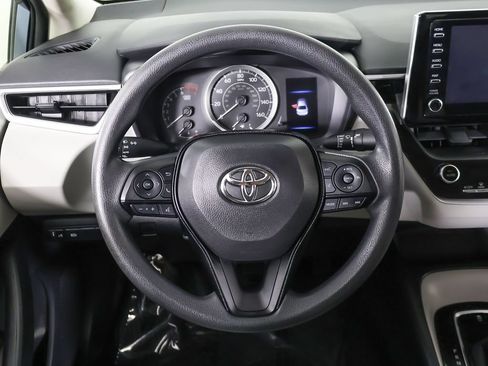 Used 2020 Toyota Corolla LE FWD image 33