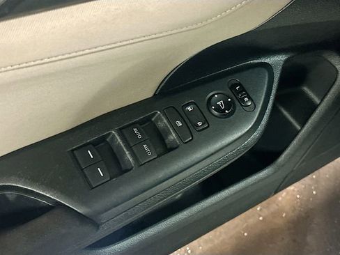 Used 2017 Honda Civic EX image 18